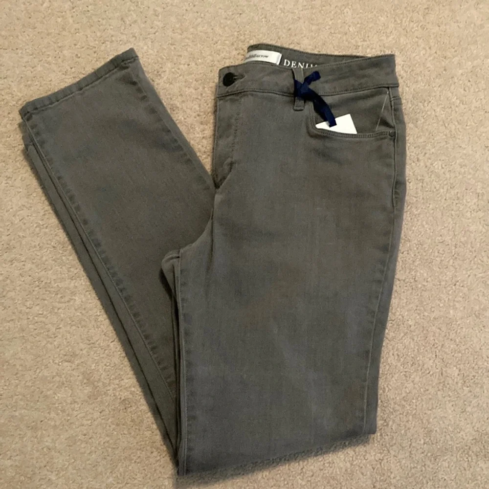 Croft & Barrow Grey Denim Jeans 12 - Picture 1 of 8